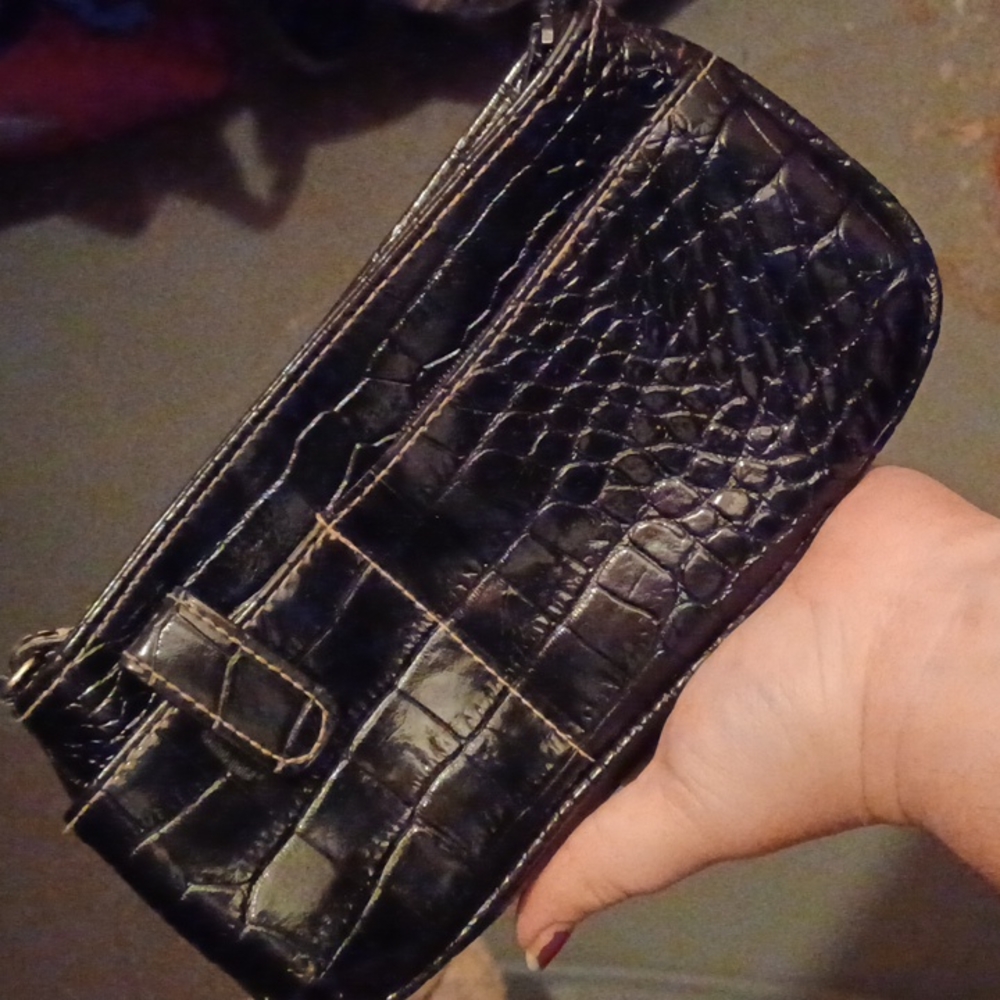 Basic black wallet